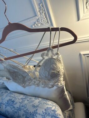 Delicate Lace Bralette - White